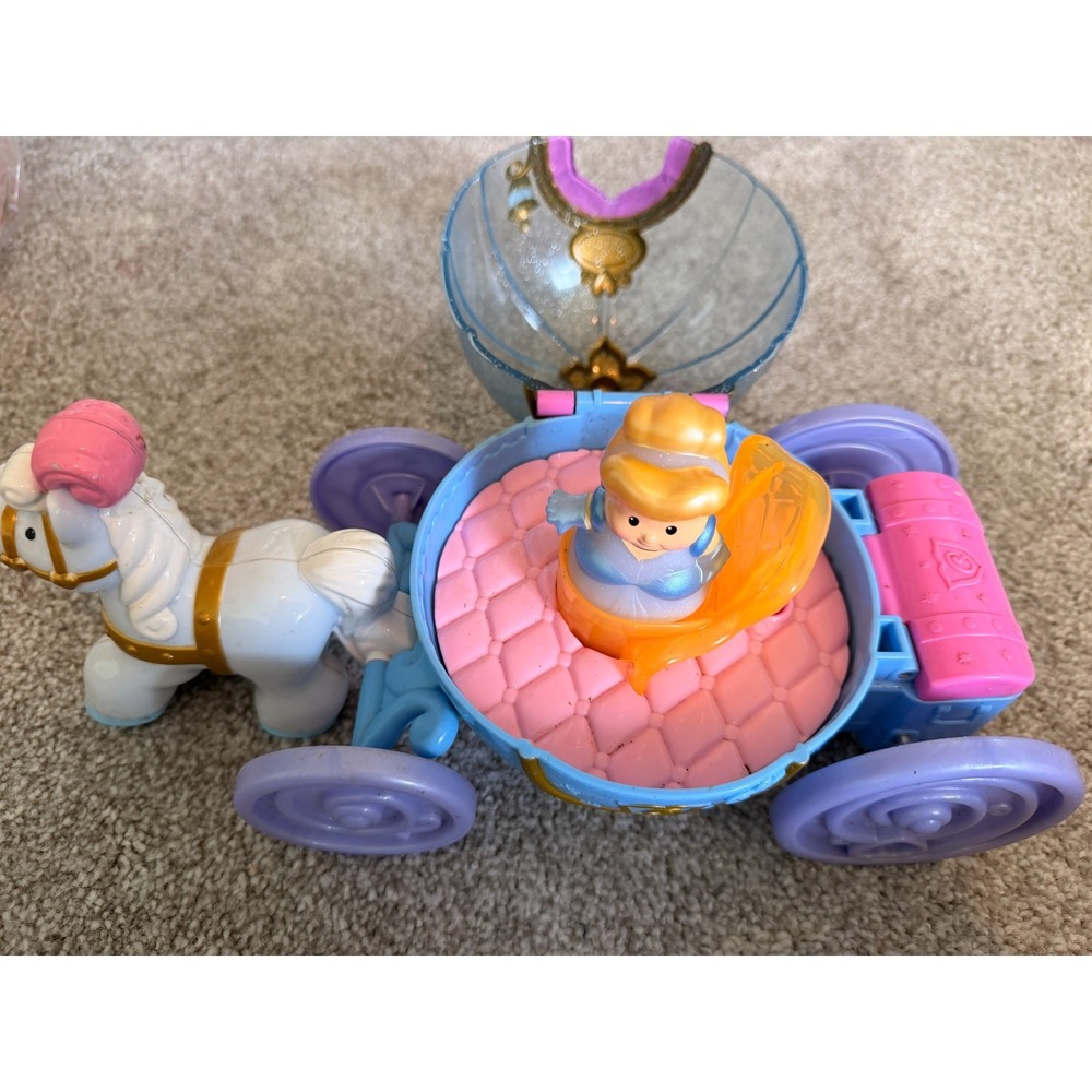 2012 Fisher Price Little People Disney Cinderella Musical Carriage Horse Works!